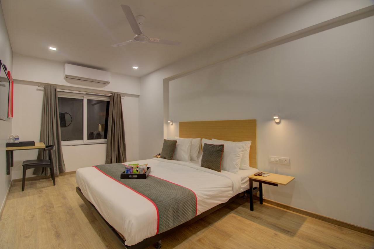 Townhouse Oak Kopar Khairane Navi Mumbai Formerly Ivy Hotel Экстерьер фото
